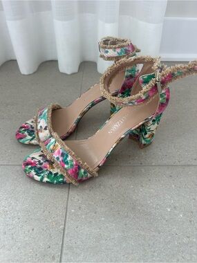 Stuart Weitzman Multicolor Floral Frayed Ankle-Strap Block Heels❤️6